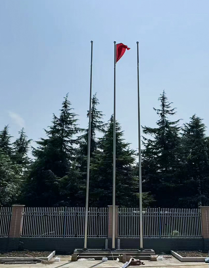 Konik paslanmaz çelik akıllı elektrikli kaldırma bayrak direği Konik paslanmaz çelik akıllı elektrikli kaldırma bayrak direği