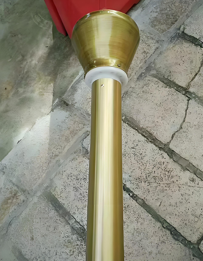 Titanyum korozyona dayanıklı elle kranklanan konik kaldırma bayrak direği Titanyum korozyona dayanıklı elle kranklanan konik kaldırma bayrak direği
